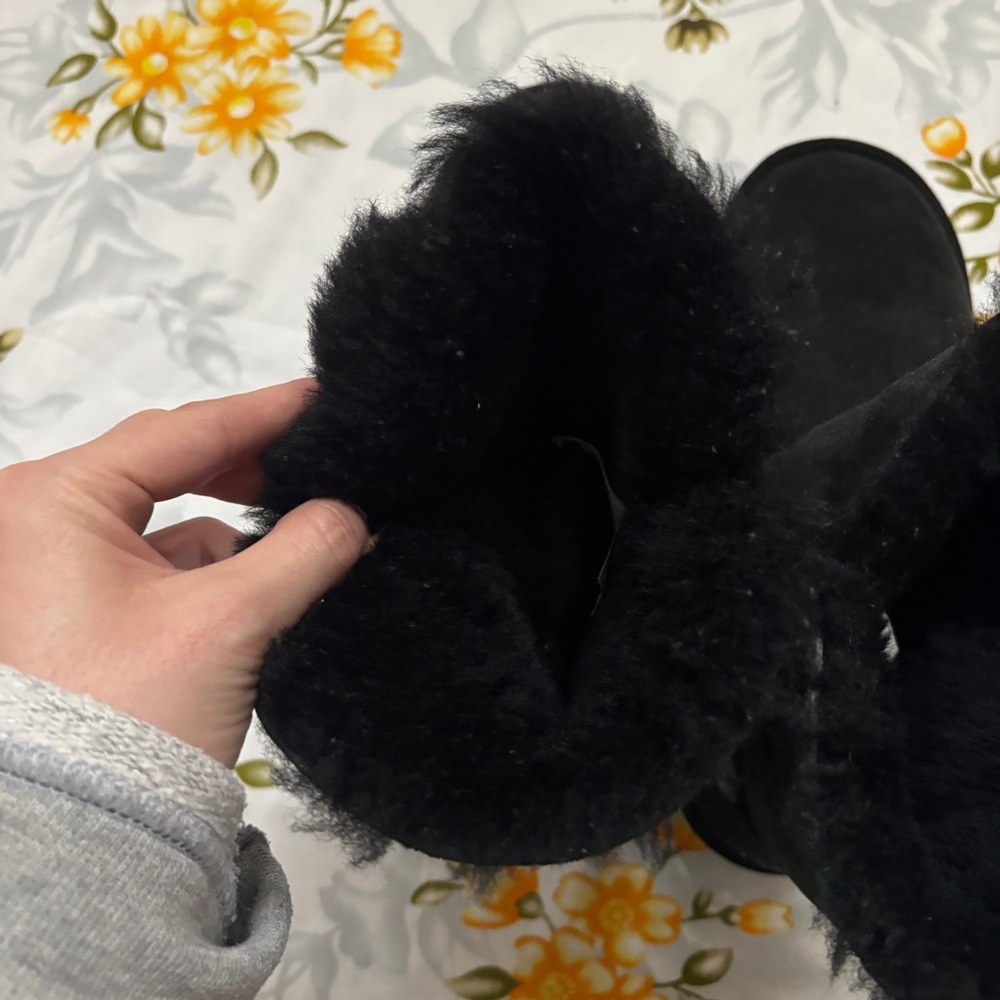 UGG Size 7 Black Bailey Button Boots - Picture 13 of 15